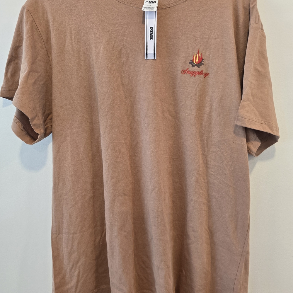 PINK 'Snuggle Up' Campfire Graphic T-Shirt Size M And Xs NWT.